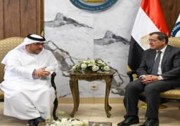 وزير البترول يبحث مع مدير الديوان الأميري بالفجيرة التعاون في تجارة المنتجات البترولية