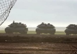 الدبابات الإسرائيلية تطوق النصف الشرقي من مدينة رفح