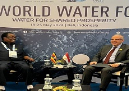 وزير الري يبحث مع نظيره الأوغندى سبل تعزيز التعاون المشترك في مجال المياه