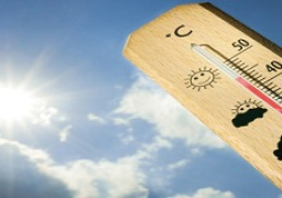 الأرصاد: أجواء حارة نهارا وشبورة على الطرق والعظمى بالقاهرة 32 درجة