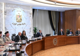 بالصور ..رئيس الوزراء يتابع الموقف التنفيذي لمنظومة النقل الذكي على الطرق السريعة (ITS)