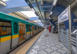 بدء التشغيل التجريبى بالركاب لمحطات الخط الثالث للمترو والممتد من محطة التوفيقية حتى محطة جامعة القاهرة بدءا من الغد