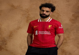 صلاح يظهر في إعلان ليفربول لقميصه موسم 2024-2025