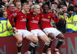 مانشستر يونايتد ضيفًا على كريستال بالاس في الدوري الإنجليزي الليلة