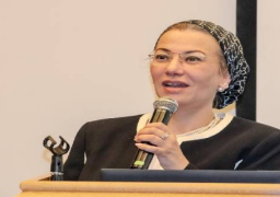 وزيرة البيئة تناقش “التغيرات المناخية في مصر.. التداعيات وسياسة المواجهة”