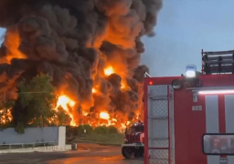 مسيرات أوكرانية تهاجم 10 مناطق روسية ونشوب حريق بمستودعات نفط