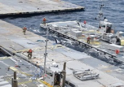 “سنتكوم” تعلن عودة رصيف المساعدات العائم للعمل مجددا