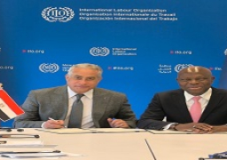 وزيرَ العملِ يتقدمُ إلى منظمةِ العملِ الدوليةِ بأوراقِ تصديقِ مصرَ على اتفاقيةِ العملِ البحريِ