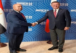 وزير النقل يعقد لقاءات مع نظيريه في الإمارات وروسيا لبحث توطين صناعة النقل في مصر|صور