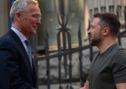 أمين عام الناتو يبحث مع رئيس أوكرانيا الاستعدادات لقمة واشنطن