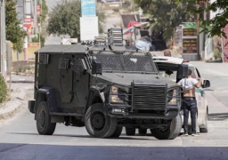 الاحتلال يواصل عدوانه على جنين ويحاصر مخيمها ويجرف شوارع ويدمر ممتلكات للمواطنين