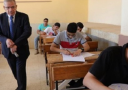 أكثر من 745 ألف طالب وطالبة بالثانوية العامة يؤدون الامتحان في مادة اللغة العربية