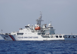 خفر السواحل الصيني يتخذ تدابير تنظيمية ضد توغل غير قانوني لسفينة فلبينية