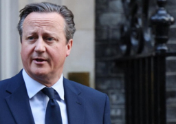 كاميرون: بريطانيا مستعدة “لأي مساع” لتخفيف حدة التوتر بجنوب لبنان