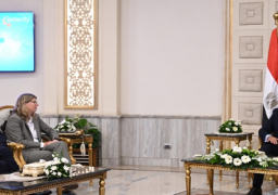 مدبولي يلتقي الرئيس التنفيذي لـ”فولكس فاجن” إفريقيا ويؤكد اهتمام مصر بتوطين صناعة السيارات