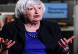 وزيرة الخزانة الأمريكية: لن نتراجع عن تجميد أصول روسيا
