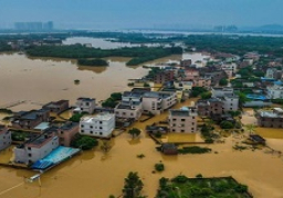 الصين تطلق استجابة طارئة لمواجهة الفيضانات في قويتشو ويوننان