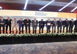 وزير التعليم العالي يعقد اجتماعًا مع رؤساء الجامعات المُدرجة بتصنيف QS العالمي |صور