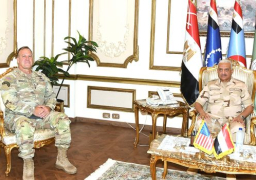 الفريق أول / عبدالمجيد صقر القائد العام للقوات المسلحة وزير الدفاع والإنتاج الحربى يلتقى قائد القيادة المركزية الأمريكية