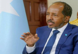 الرئيس الصومالي ينفي وجود أية محادثات مع المليشيات الإرهابية
