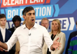 انتخابات بريطانيا.. سوناك يكافح للنهاية وستارمر يتطلع للنصر