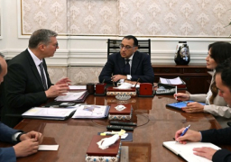 بالصور.. رئيس الوزراء يتابع مع وزير البترول عددا من الملفات ذات الأولوية الجاري العمل بشأنها في الوزارة