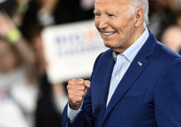 بايدن يؤكد أنه مستمر في السباق الرئاسي حتى نهايته ويرفض الضغوط