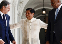 محادثات دفاعية بين بلينكن وأوستن ونظيريهما الفيليبينيين