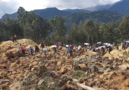 مصرع 12 شخصا وإصابة 6 آخرين إثر وقوع انهيار أرضي بوسط الصين