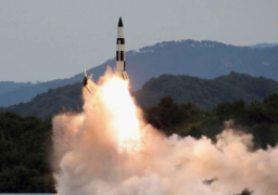 وزراء دفاع طوكيو وسول وواشنطن يوقعون وثيقة تعاون لمواجهة تهديدات بيونج يانج