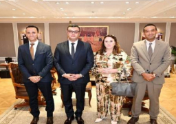 وزير الإسكان يبحث مع المدير الإقليمي لـ”الهابيتات” سبل تعزيز التعاون