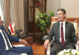 وزير التموين يبحث تطوير وتنشيط البورصة السلعية