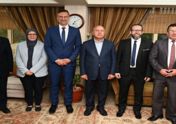 وزير الصناعة: حريصون على توفير مناخ صناعي لتوطين صناعة السيارات والصناعات المغذية لها