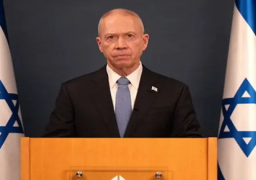 وزير دفاع إسرائيل ومبعوث أمريكا يناقشان اتفاقا محتملا لإطلاق سراح رهائن وشحنة ذخائر