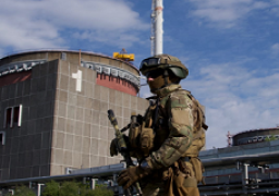 “الطاقة الذرية”: لا تأثير على السلامة النووية بعد انبعاث دخان من محطة زابوريزهيا بأوكرانيا