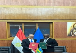 وزير الخارجية يجري مباحثات مع نظيره الرواندي ويوقعان على مذكرة تفاهم في مجال النقل