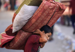 إسرائيل تطالب معظم سكان أحياء وسط مدينة خان يونس بالنزوح إلى منطقة المواصي