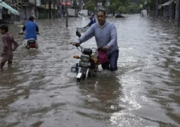 ارتفاع حصيلة القتلى جراء الأمطار الموسمية والفيضانات في باكستان إلى 154 شخصا