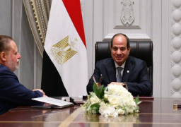 الرئيس السيسى يتابع مع محافظ البنك المركزى مؤشرات الوضع الاقتصادى