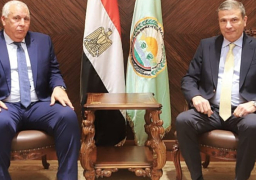 بالصور .. وزير الزراعة يبحث مع محافظ الوادي الجديد ملفات التعاون الزراعي المشترك