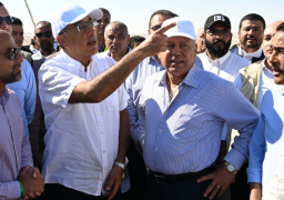 بالصور.. رئيس الوزراء يزور مدينة رأس الحكمة.. ويتابع موقف تسليم الأراضي البديلة للأسر المُستحقة