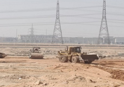 بالصور.. وزير الإسكان يُعلن بدء تنفيذ مشروعات الطرق والمرافق الداخلية بمنطقة الرابية المضافة لمدينة الشروق