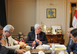 بالصور.. وزير التعليم العالي يبحث مع السفير السوداني بالقاهرة سبل التعاون المشترك
