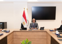 بالصور.. وزير الري: إلغاء ترخيص البئر الجوفي حال التلاعب بالعداد