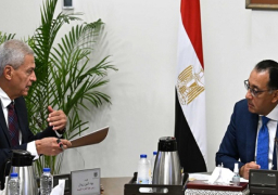 رئيس الوزراء يؤكد استمرار متابعة الخطوات التنفيذية نحو توطين صناعة المواد الخام اللازمة للصناعات الطبية