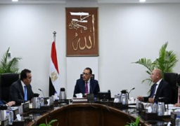 رئيس الوزراء يتابع إجراءات حوكمة توزيع ألبان الأطفال وزيادة الإنتاج