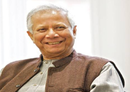 قبل ساعات من تنصيبه كرئيس حكومة انتقالية..محمد يونس يعود إلى بنجلاديش