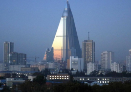 كوريا الشمالية تفتح أبوابها مجددا أمام السياح الأجانب