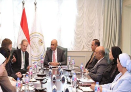 وزير التربية والتعليم يبحث مع السفير البريطاني مجالات التعاون المشتركة لدعم العملية التعليمية في مصر