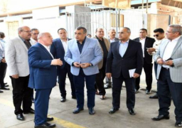 “وزير الدولة للإنتاج الحربي” يتابع انتظام سير العمل في “حلوان لمحركات الديزل”